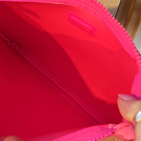 TRIANGL Pink Neoprene Zipper Bag - Picture 4 of 7